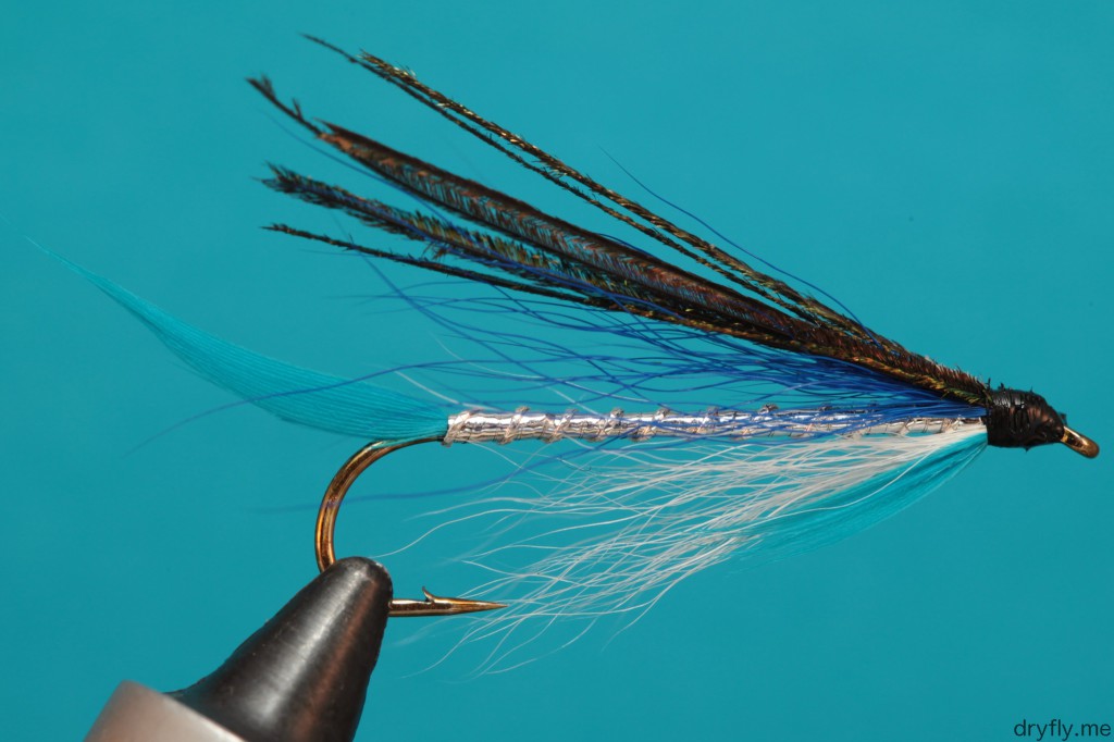 dryfly.me.2013.10.12.streamer_blue_silver