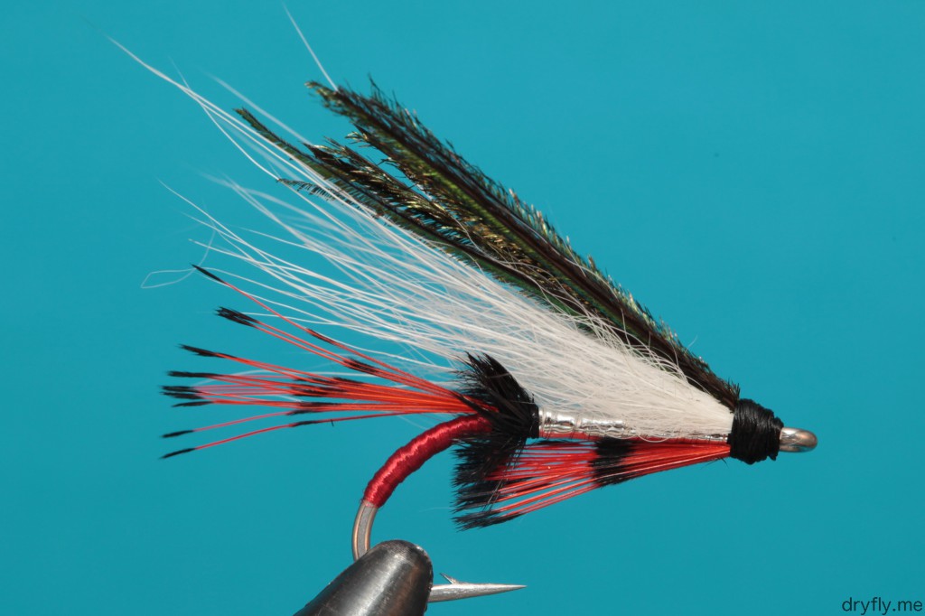 dryfly.me.2013.10.22.ryg_tag_red