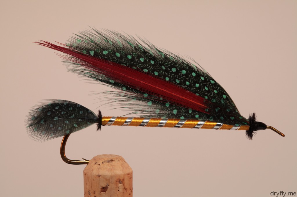 dryfly.me.2013.10.27.green_guinea_streamer_yellow