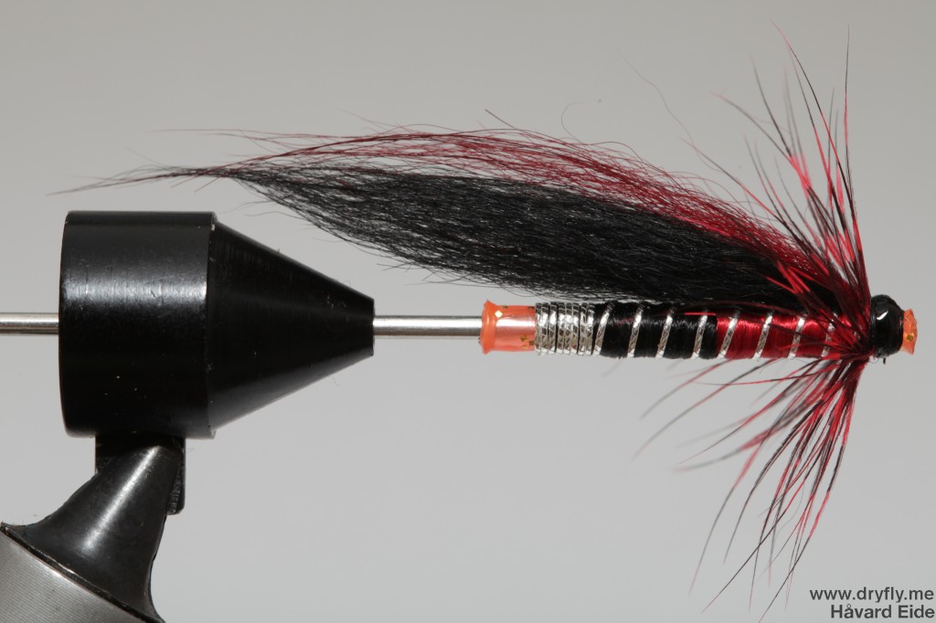 dryfly.me.2013.12.20.tube_red_black