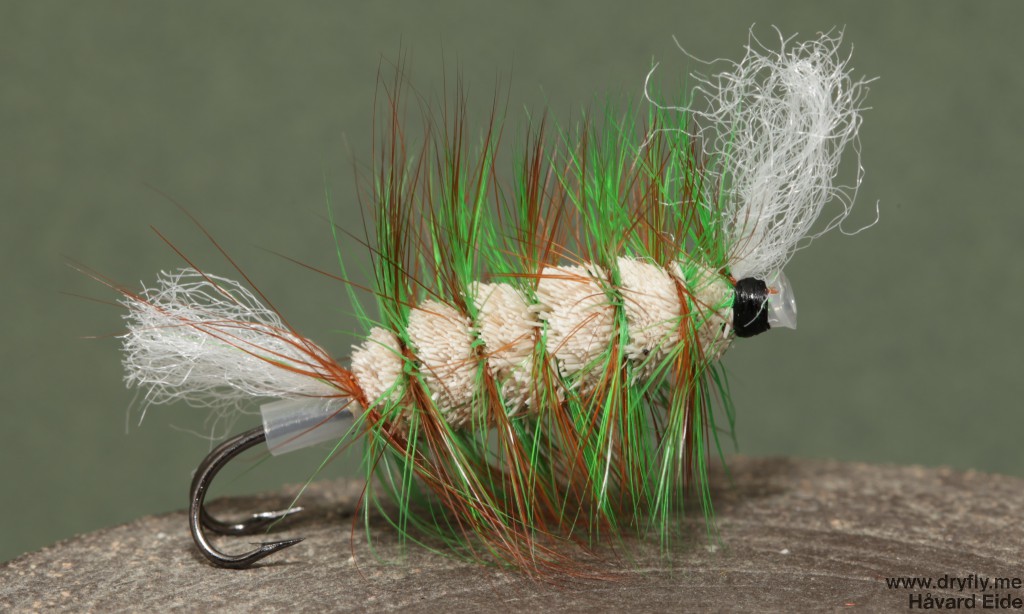dryfly.me.2014.02.03.salmon_bomber_tube