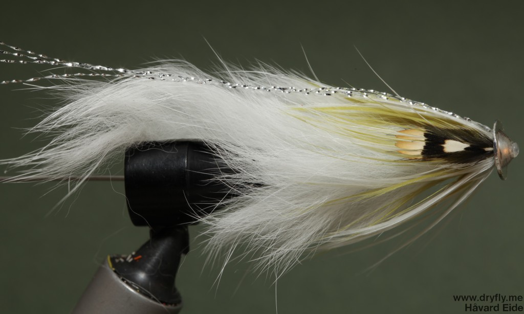 dryfly.me.2014.02.08.white_rabbit_tube_green