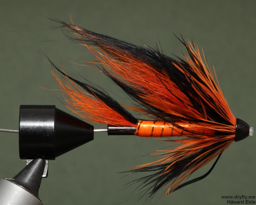 kvitre.no.2014.02.27.tube_orange_black