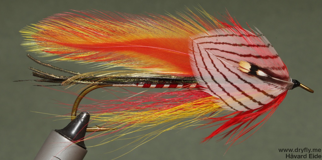 2014.10.30.dryfly.me.mickey_ghost_red